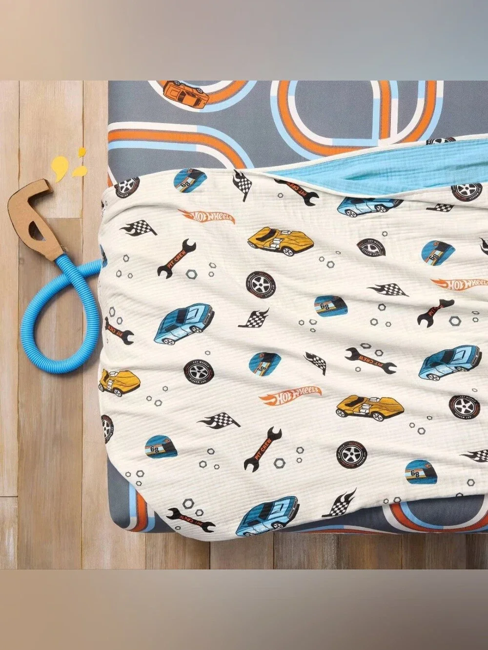 Twin/Full Hot Wheels Retro Matelasse Cotton Gauze Print Kids' Bed Blanket Cream